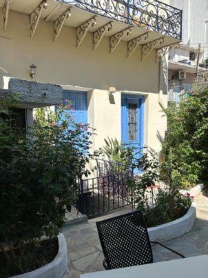 The -300 -A Centrally Located Heritage Home Sparta Luaran gambar